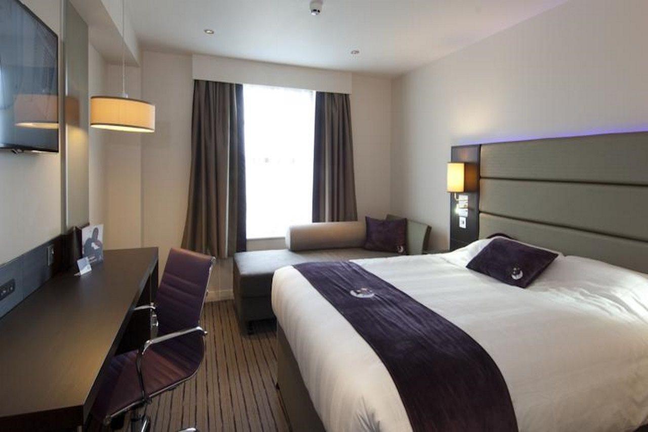 Premier Inn Bath City Centre Exterior foto